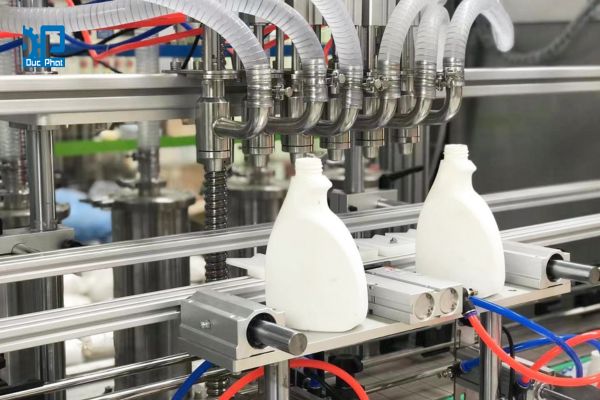 Quy trình đóng gói thuốc trừ sâu sinh học dạng chai